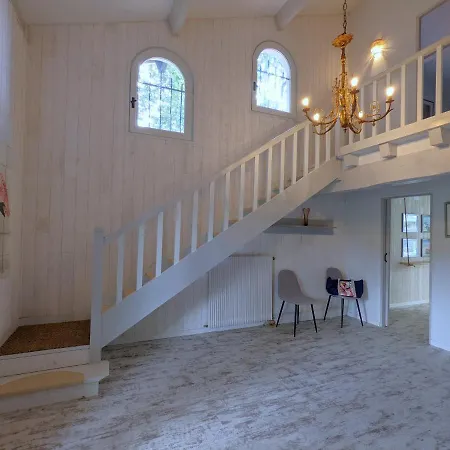 'andercool' Avec Piscine Utilisable En Toutes Saisons