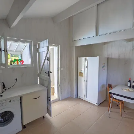 'andercool' Avec Piscine Utilisable En Toutes Saisons