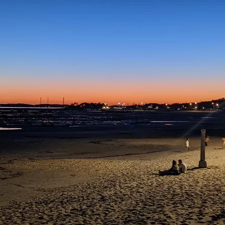 'andercool' Avec Piscine Utilisable En Toutes Saisons *