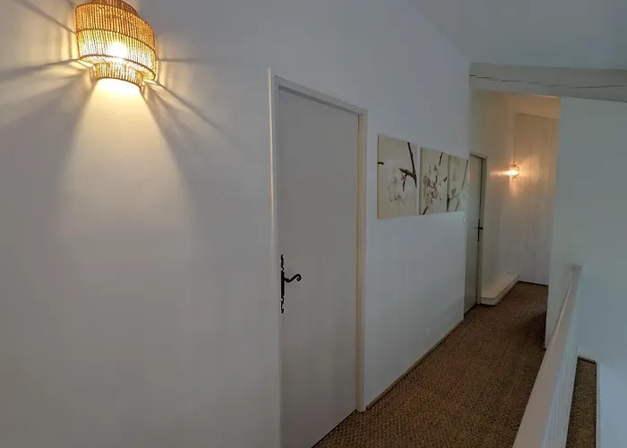 Vila 'andercool' Avec Piscine Utilisable En Toutes Saisons *